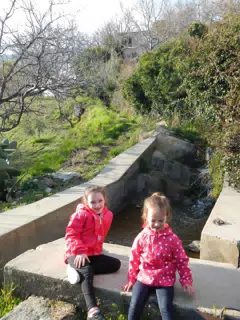 Liesl and Luciana by Stream Above Cañar