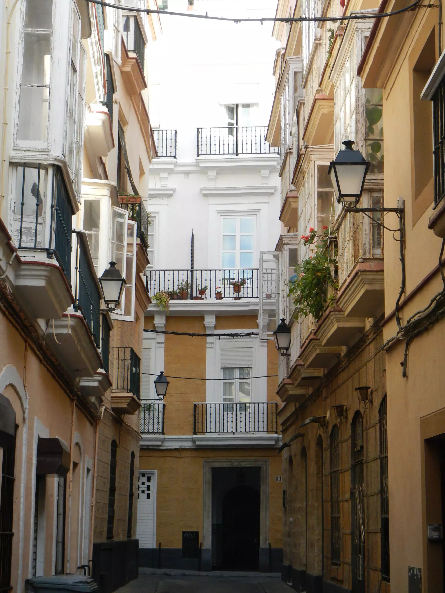 Alley in Cádiz