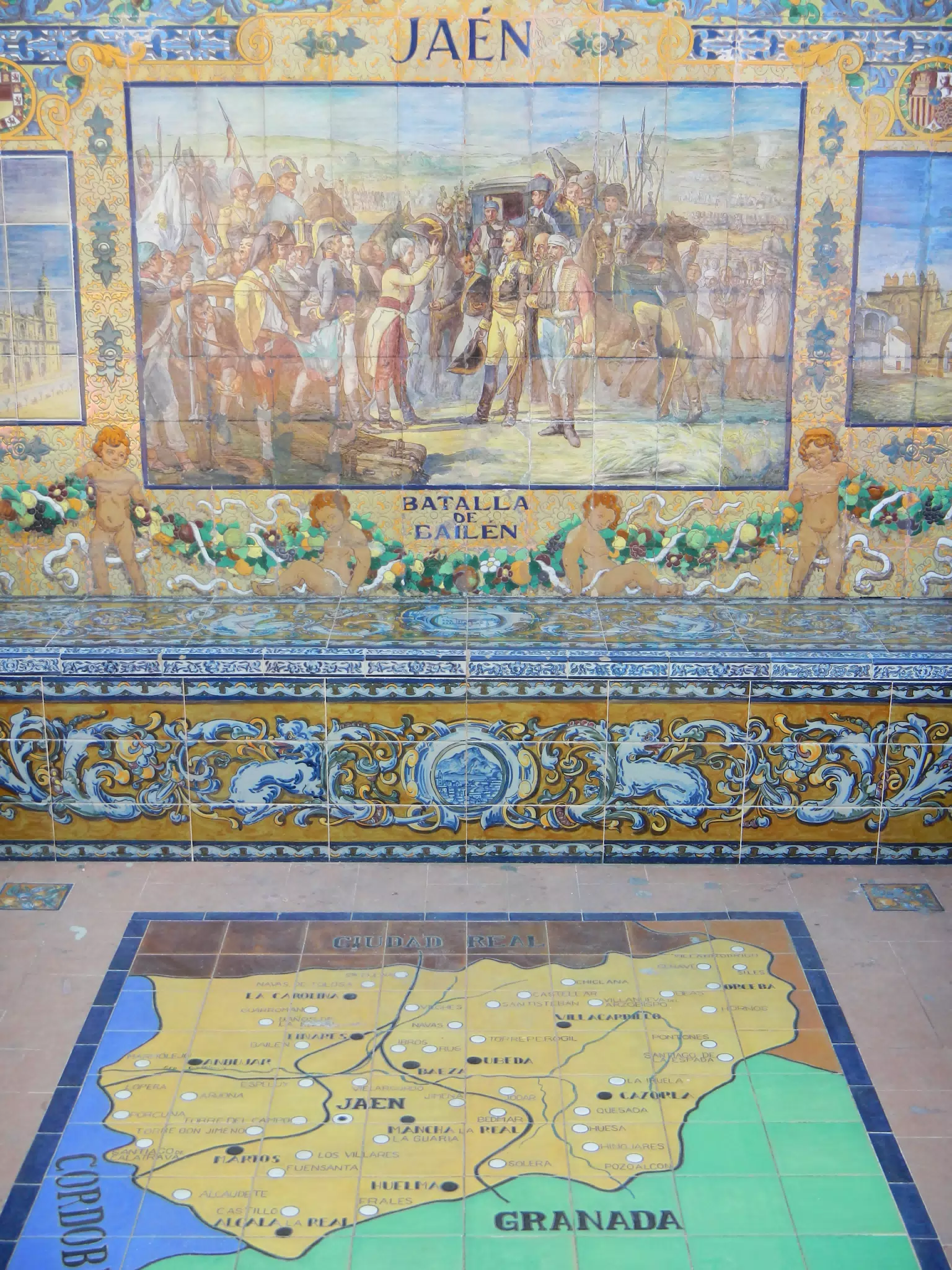 Jaén Station in the Plaza de España