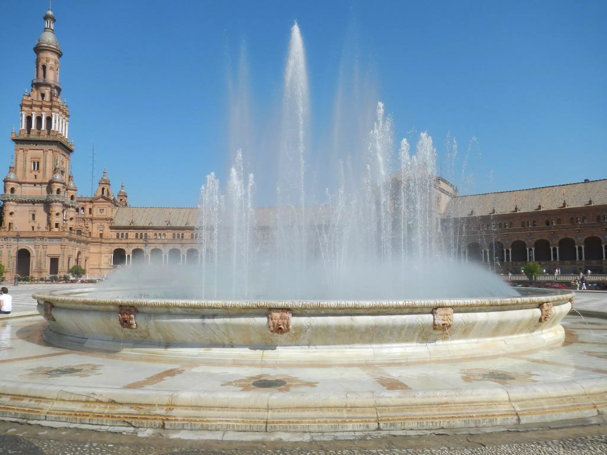 Fountain in the Plaza de España