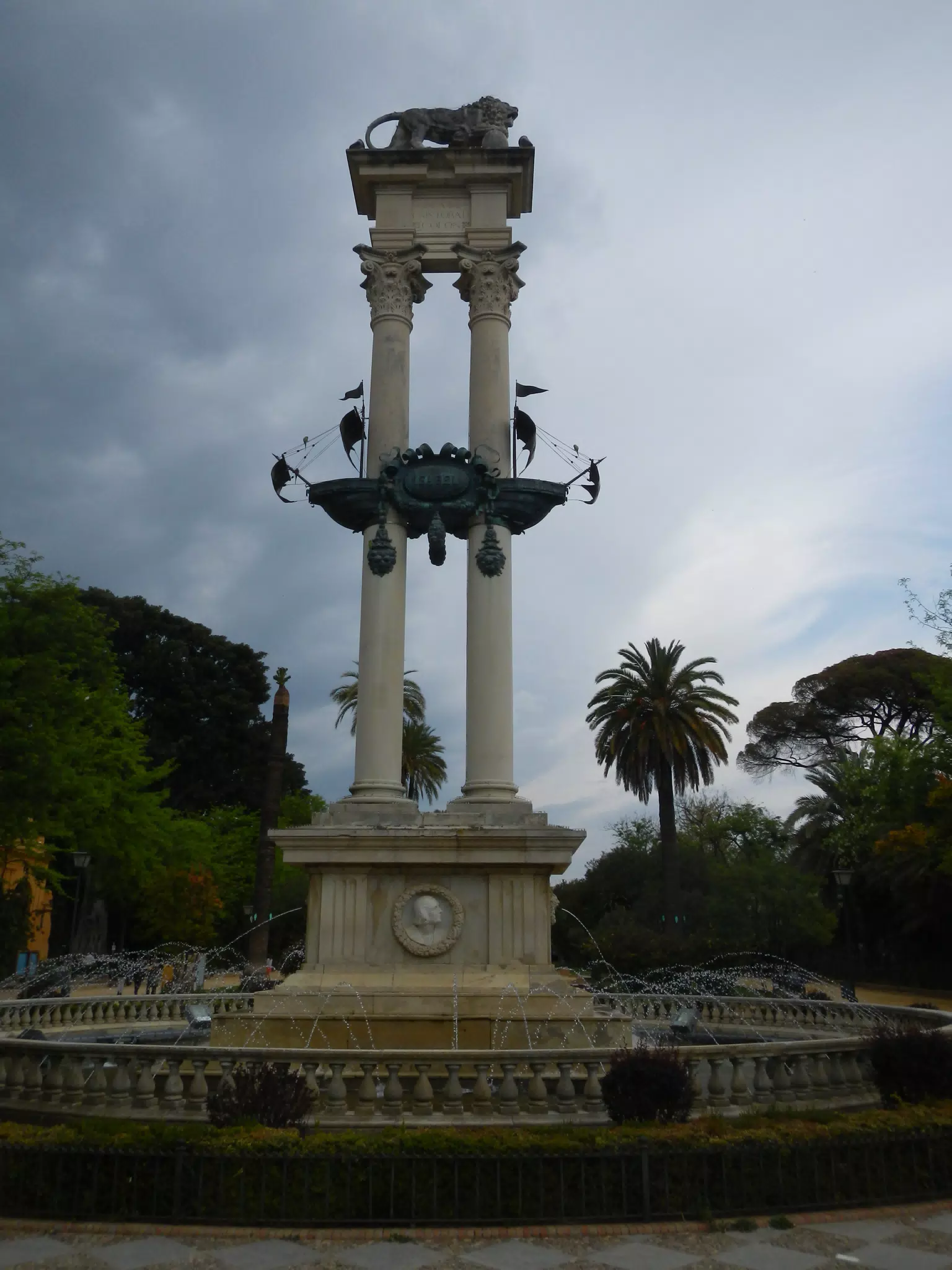 Columbus Monument