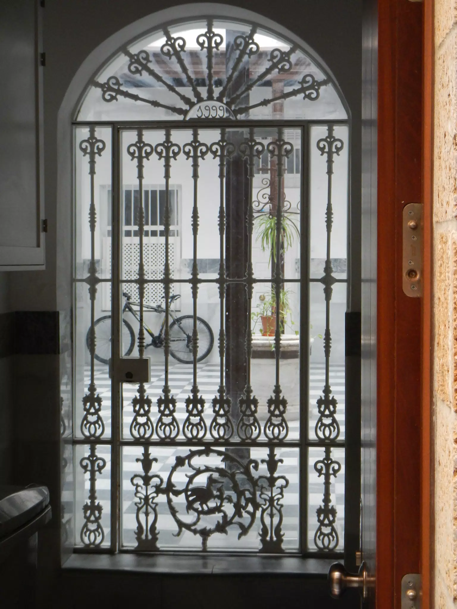 Courtyard in Cádiz