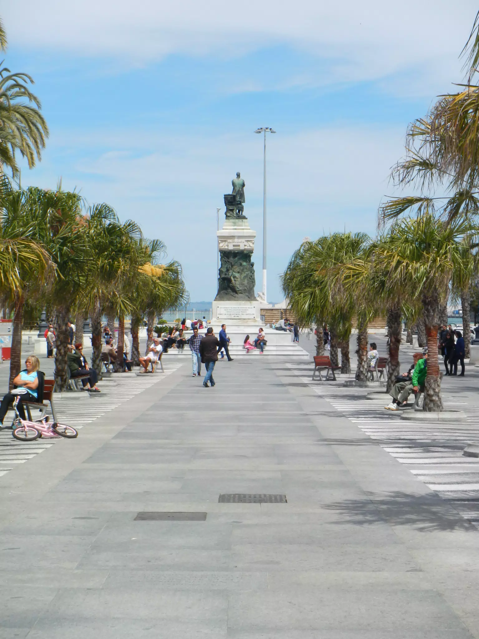 Cádiz Monument