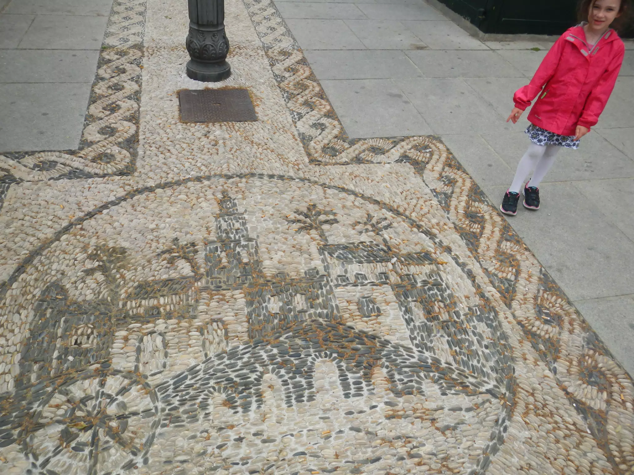 Liesl in Cordoba Showing Street Art