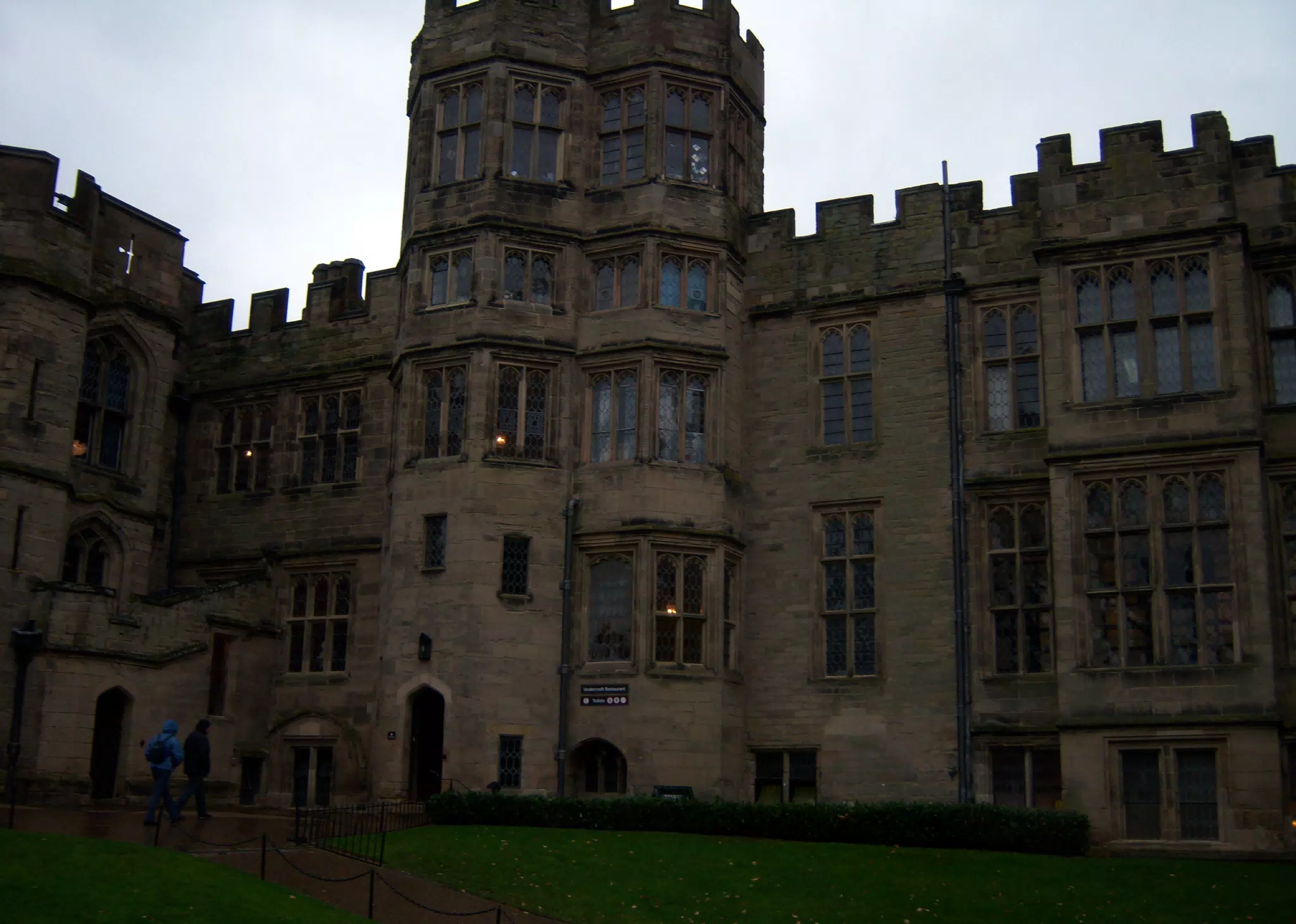 Warwick Castle Main Area from Courtyard