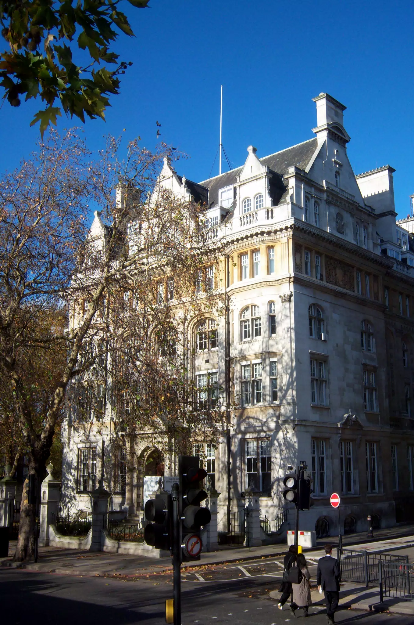 Building in London that Dominica Liked-2