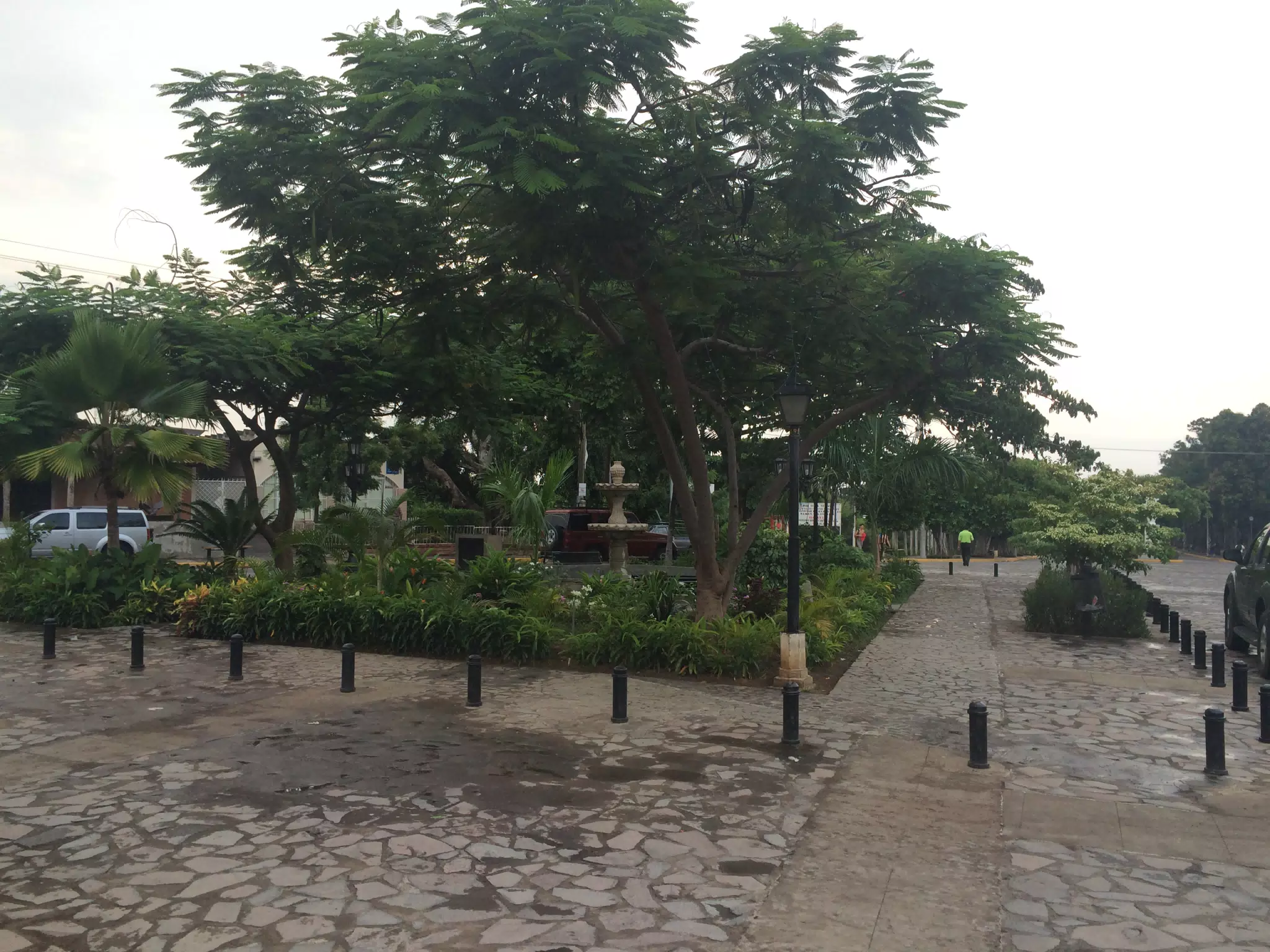 Park East of Iglesia de Guadalupe