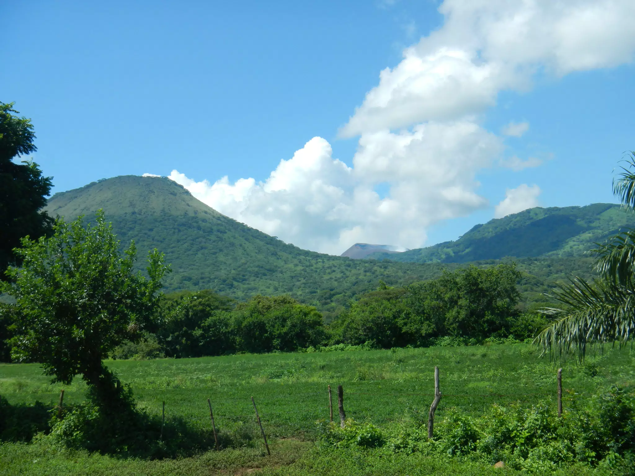 Telica Volcano Smoking