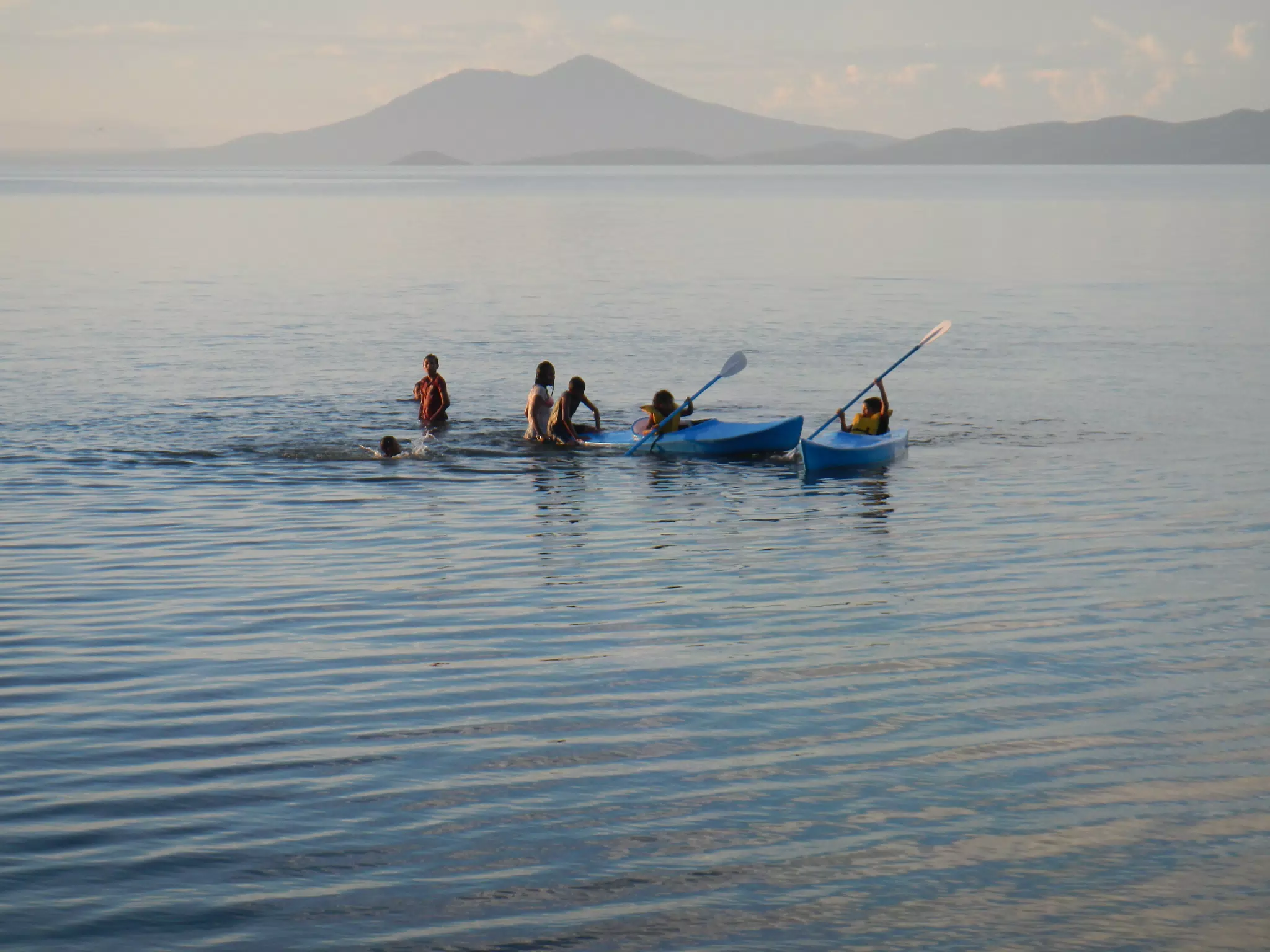 Kayaks in Lago Nicaragua