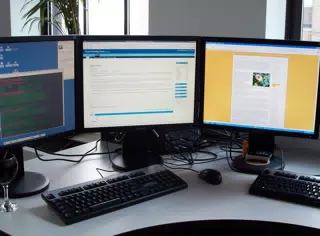 Scotts Desk at Eleven80