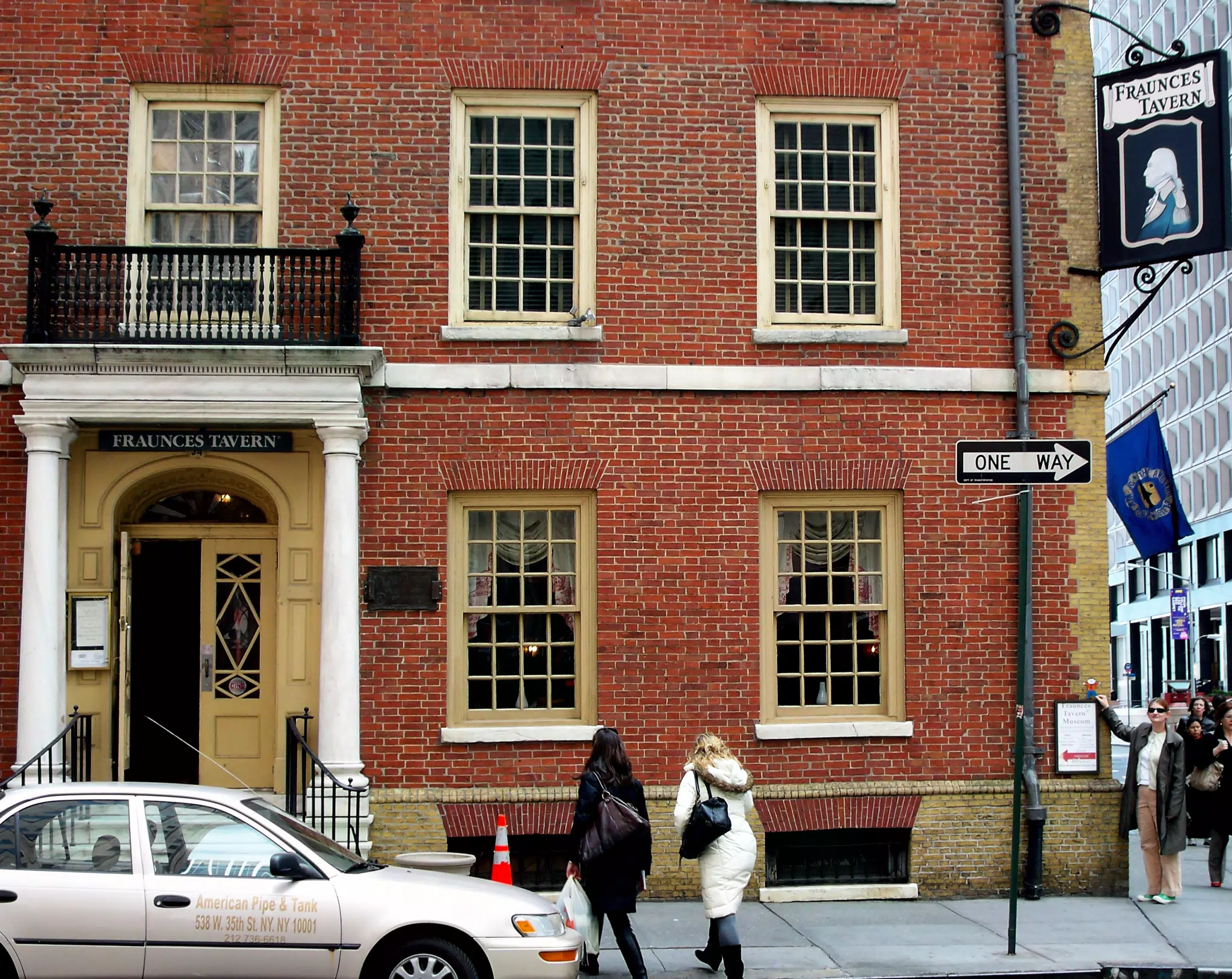 Flat Stanley at famous Fraunces Tavern