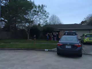 Family Waving Goodbye As We Leave for Istanbul