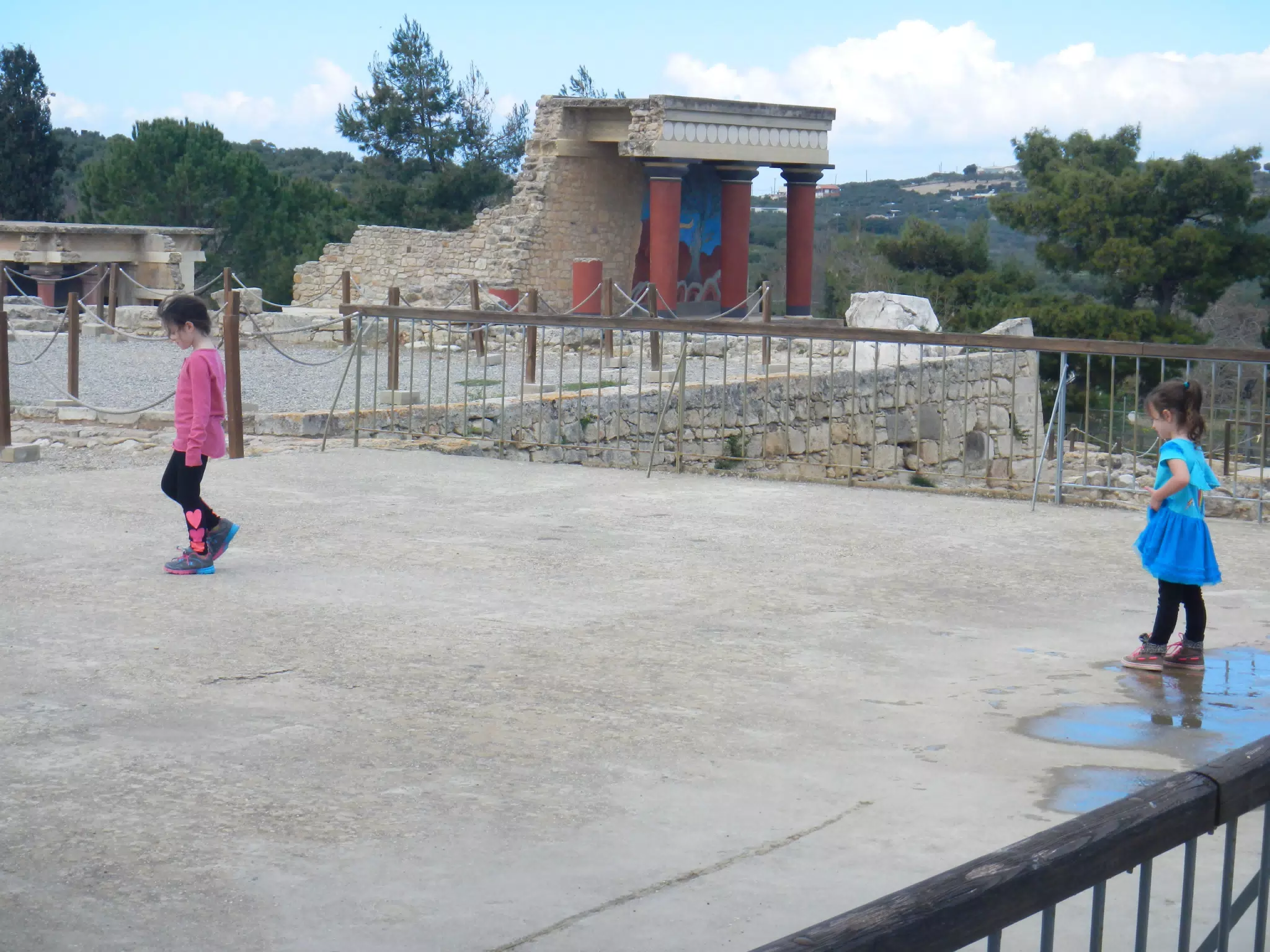 Liesl & Luciana at Knossos on Crete