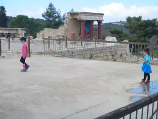 Liesl & Luciana at Knossos on Crete