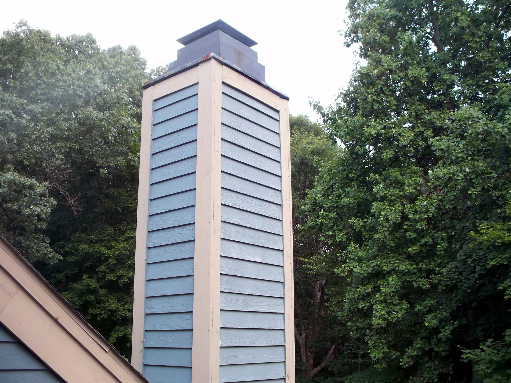 Peekskill Neighbours Chimney