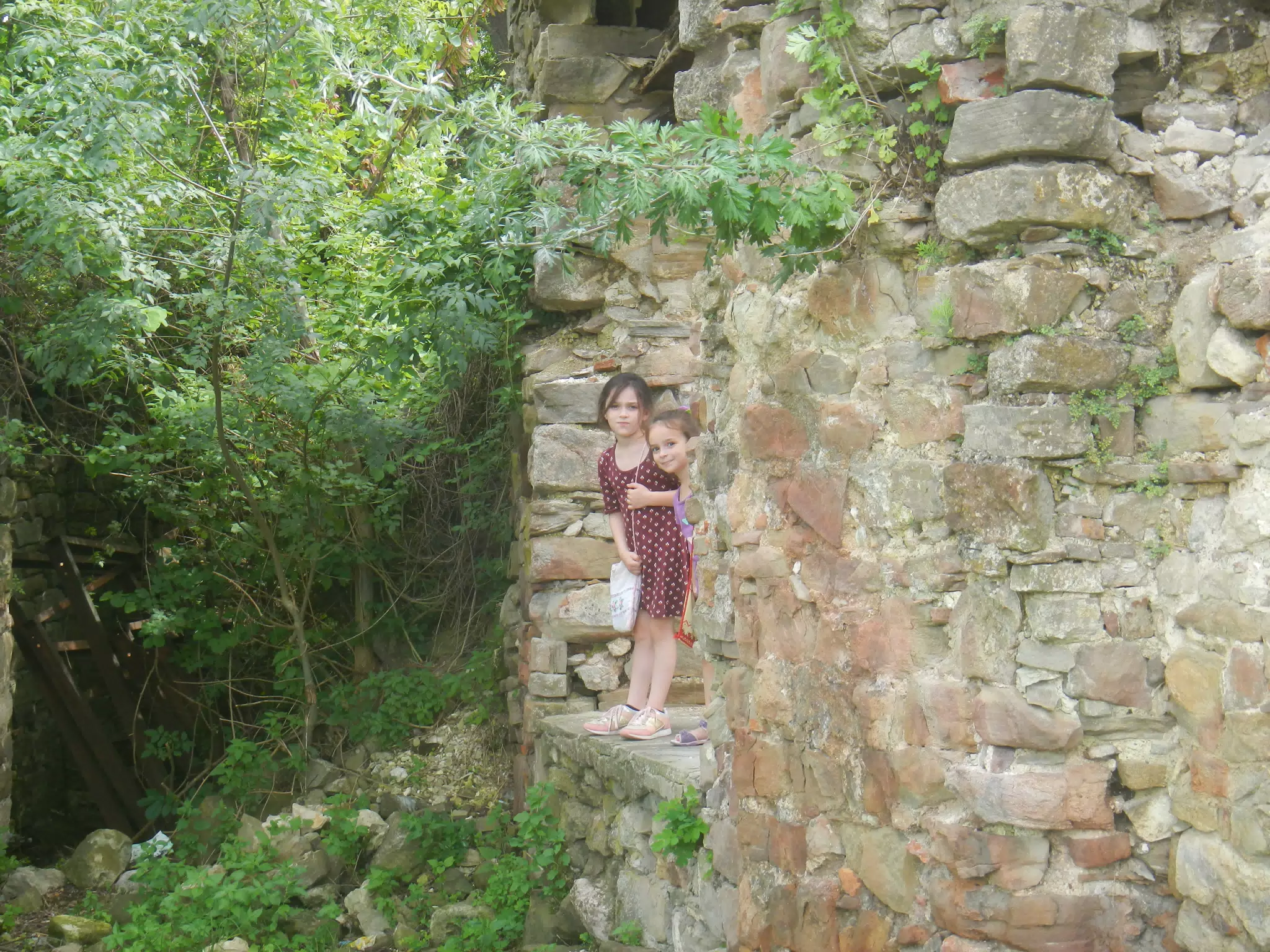 Liesl and Luciana at the Old Fortress in Tarnovo, Bulgaria