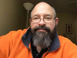 Scott Alan Miller in Orange