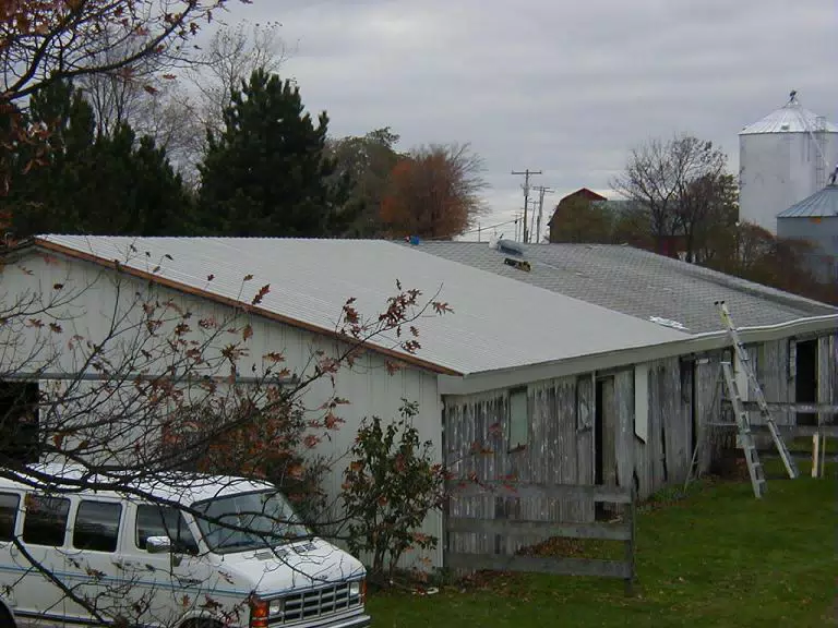 New Roof Going onto Dad's Barn