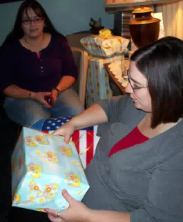 Baby Shower Dominica Opening Gifts