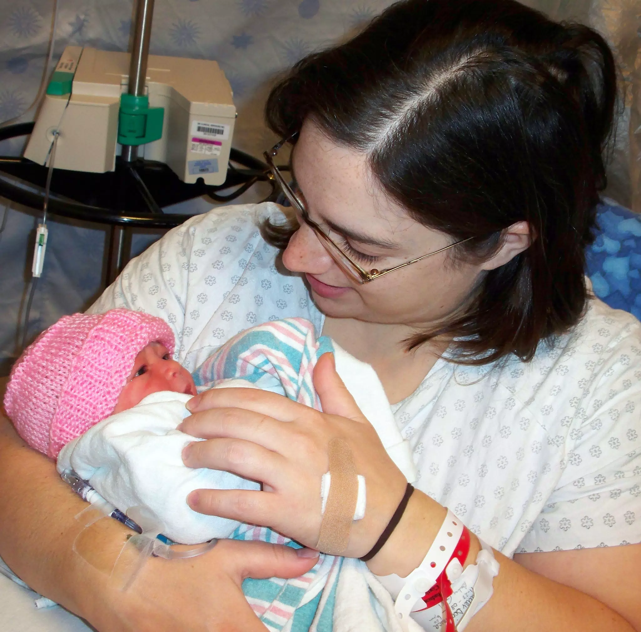 Liesl 18hr Old and Her Mom