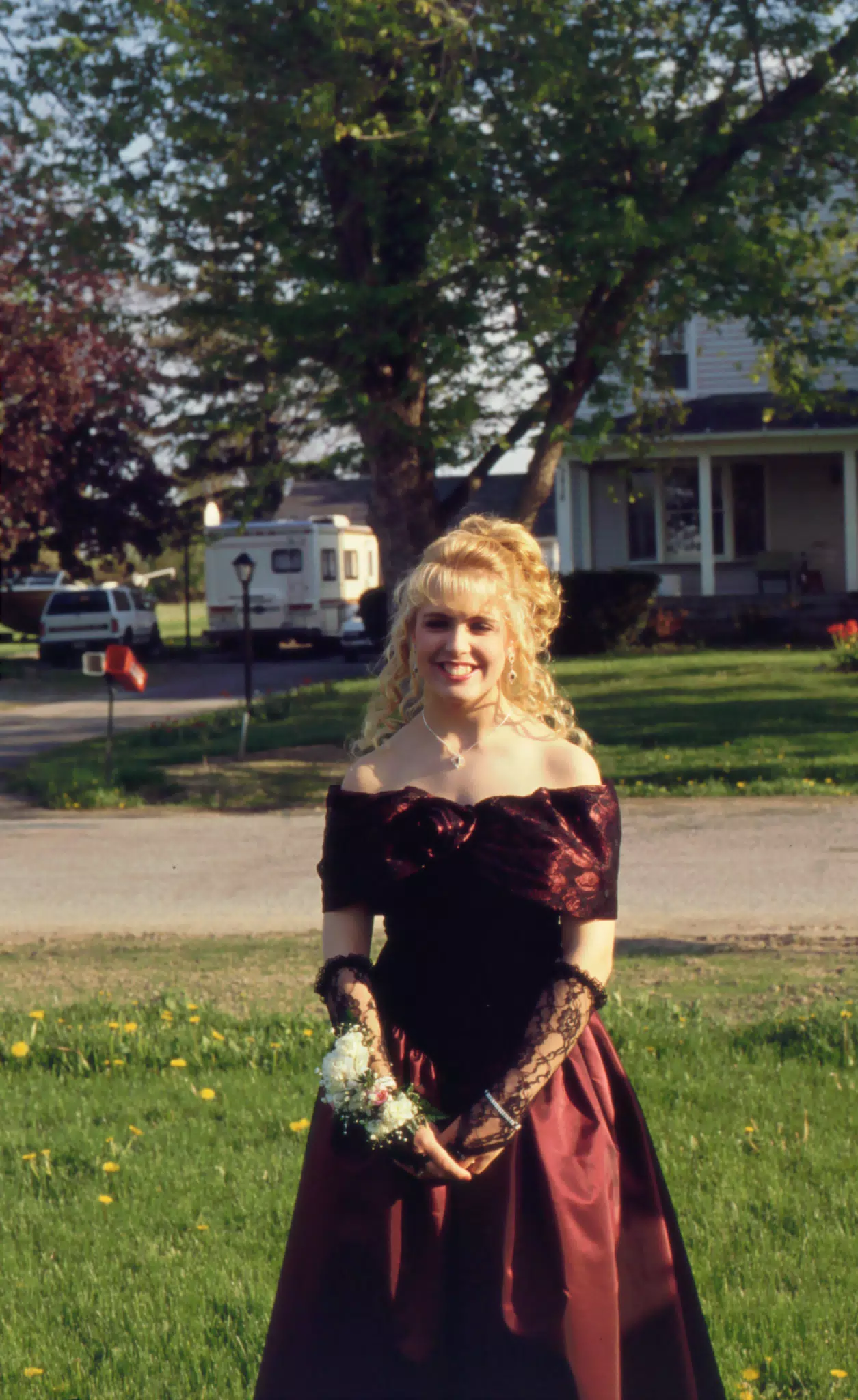 Tammy Hopkins before York Junior Prom 1994