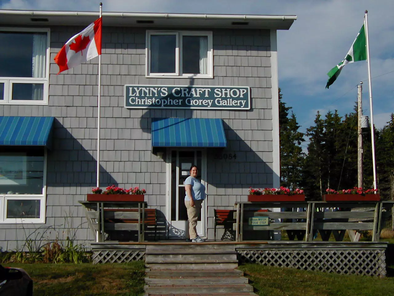 Lynn's Craft Shop