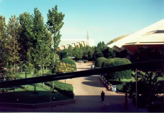 Universe of Energy by Exxon and Horizons by GE in Epcot