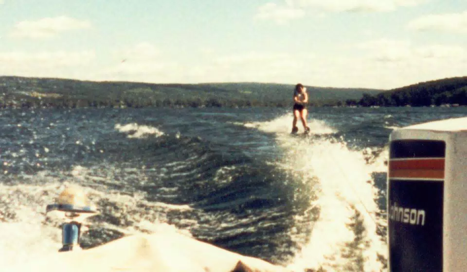 Karen Miller Waterskiing