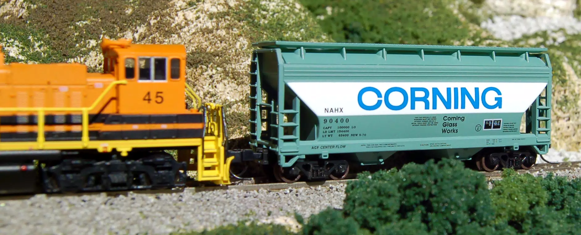 Corning Covered Hopper