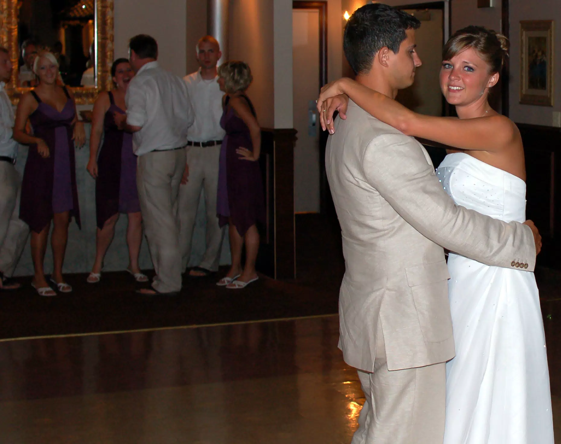 Gwen and Mike Dancing - First Dance