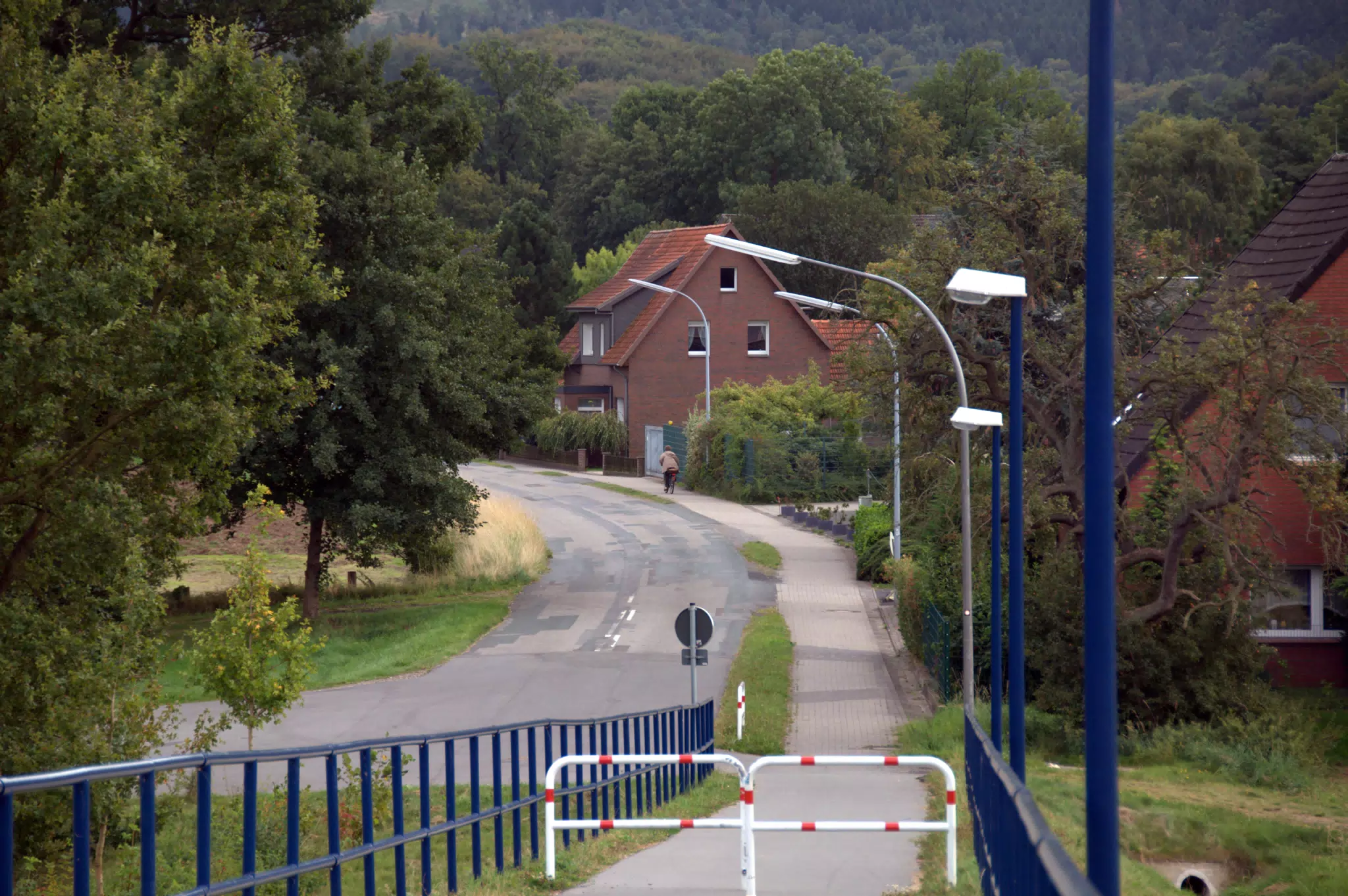 Hasbergen on the Other Side of the Tracks