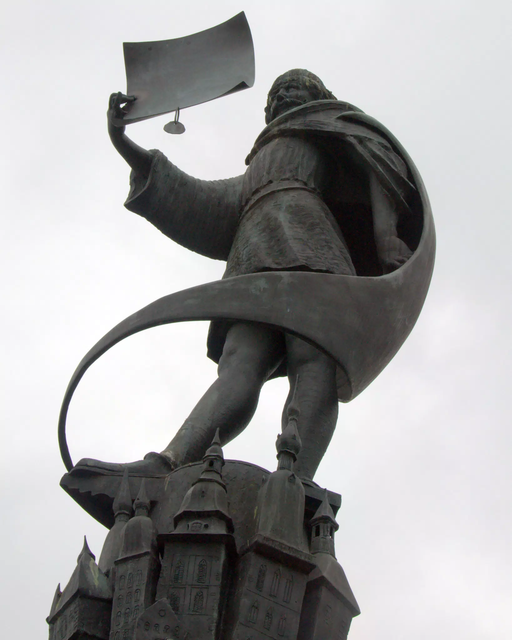 Figure Details on Fountain Top