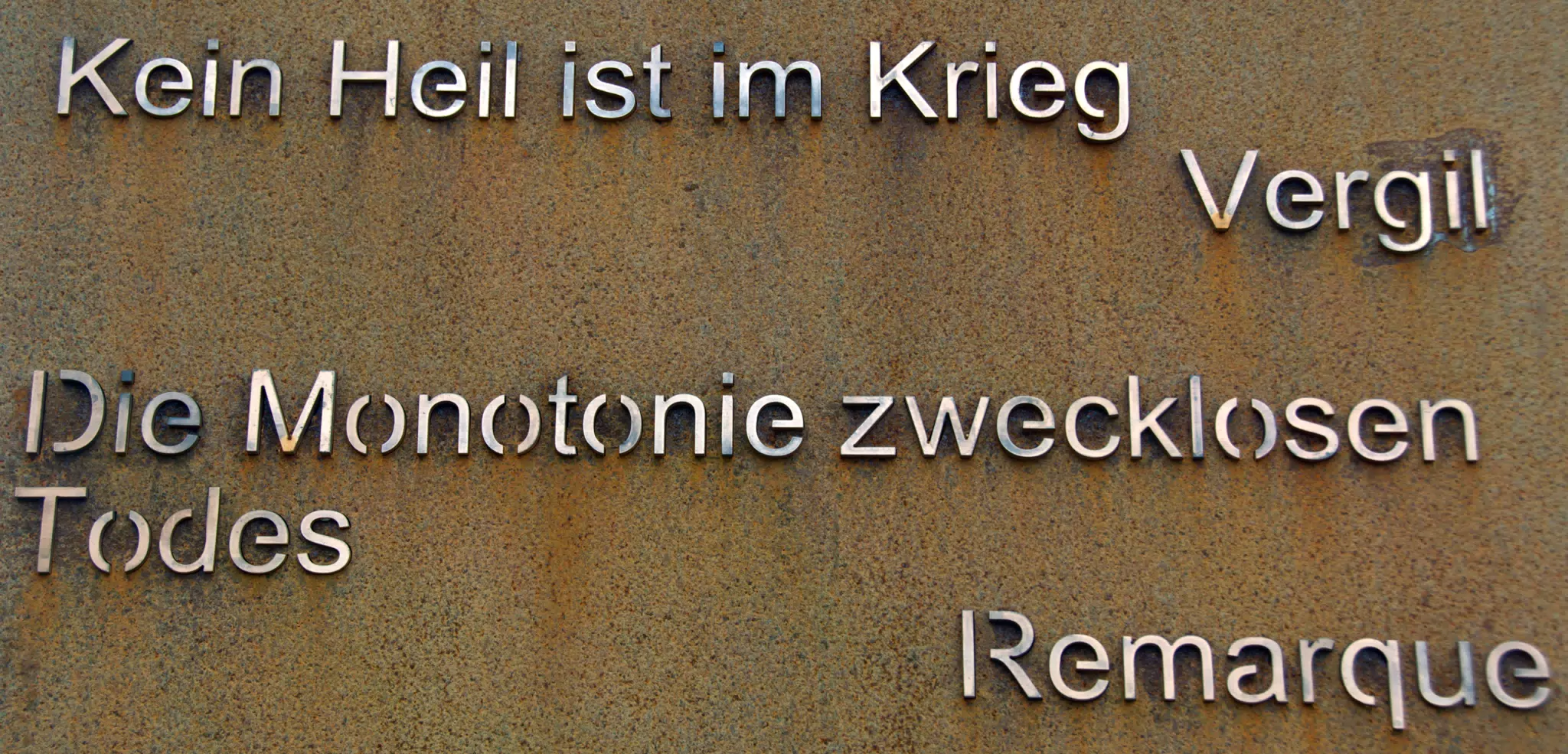 Kein Heil ist im Krieg