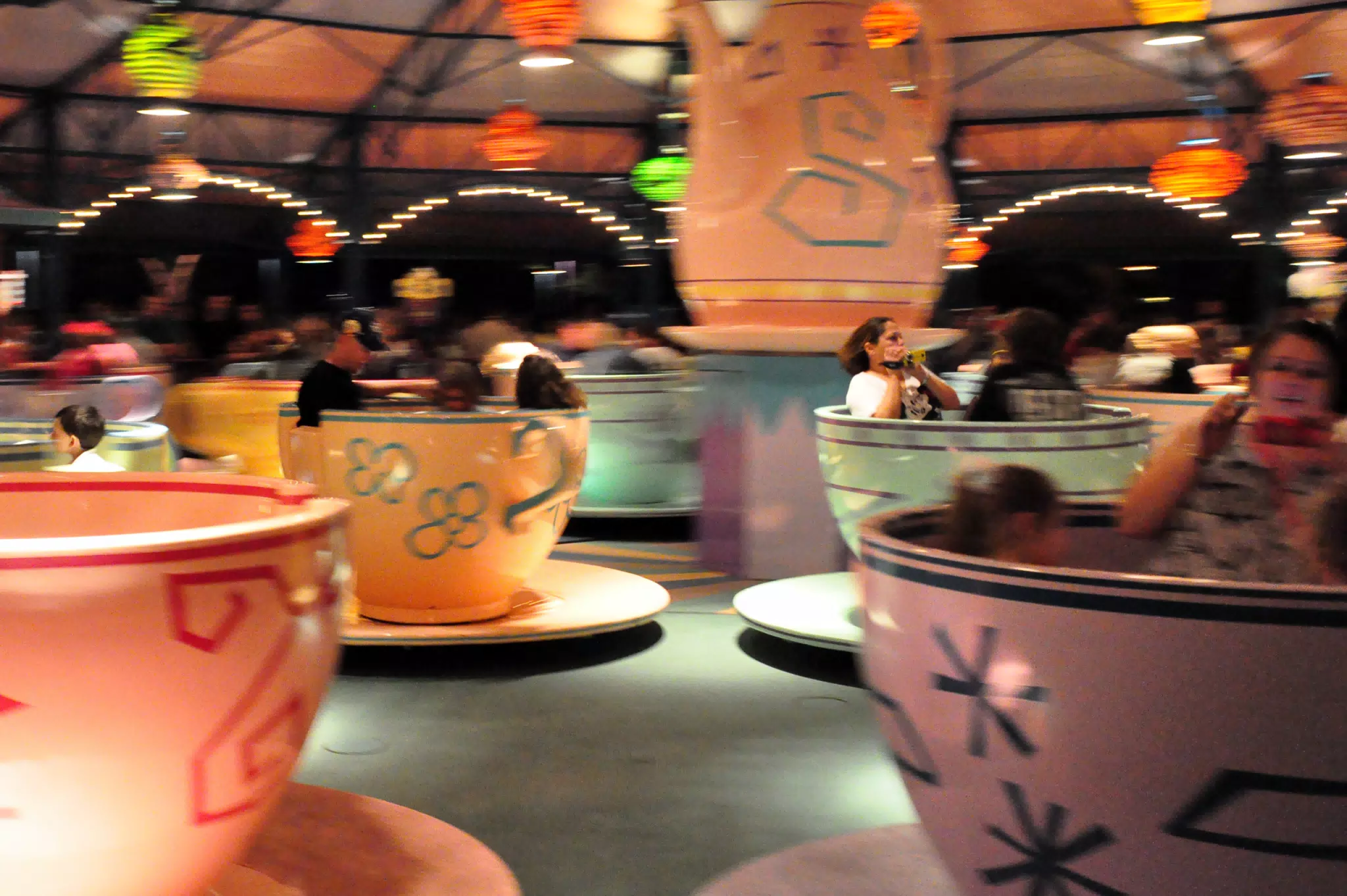 Grices Fly by in Their Teacup
