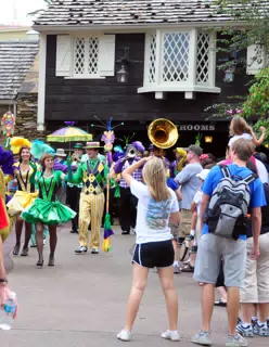 Parade Starting in Frontierland