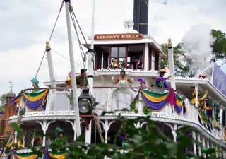 Party on the Liberty Belle
