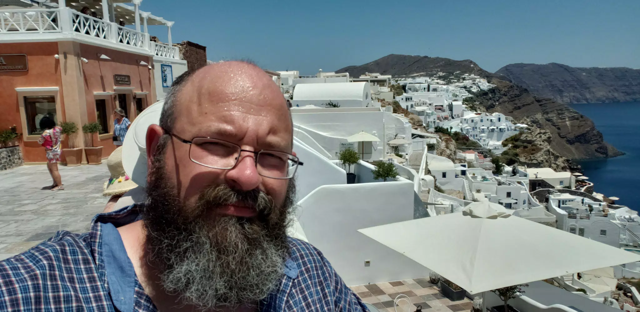Scott in Fira, Santorini