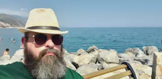 Scott Alan Miller in Fedora in Paleochora