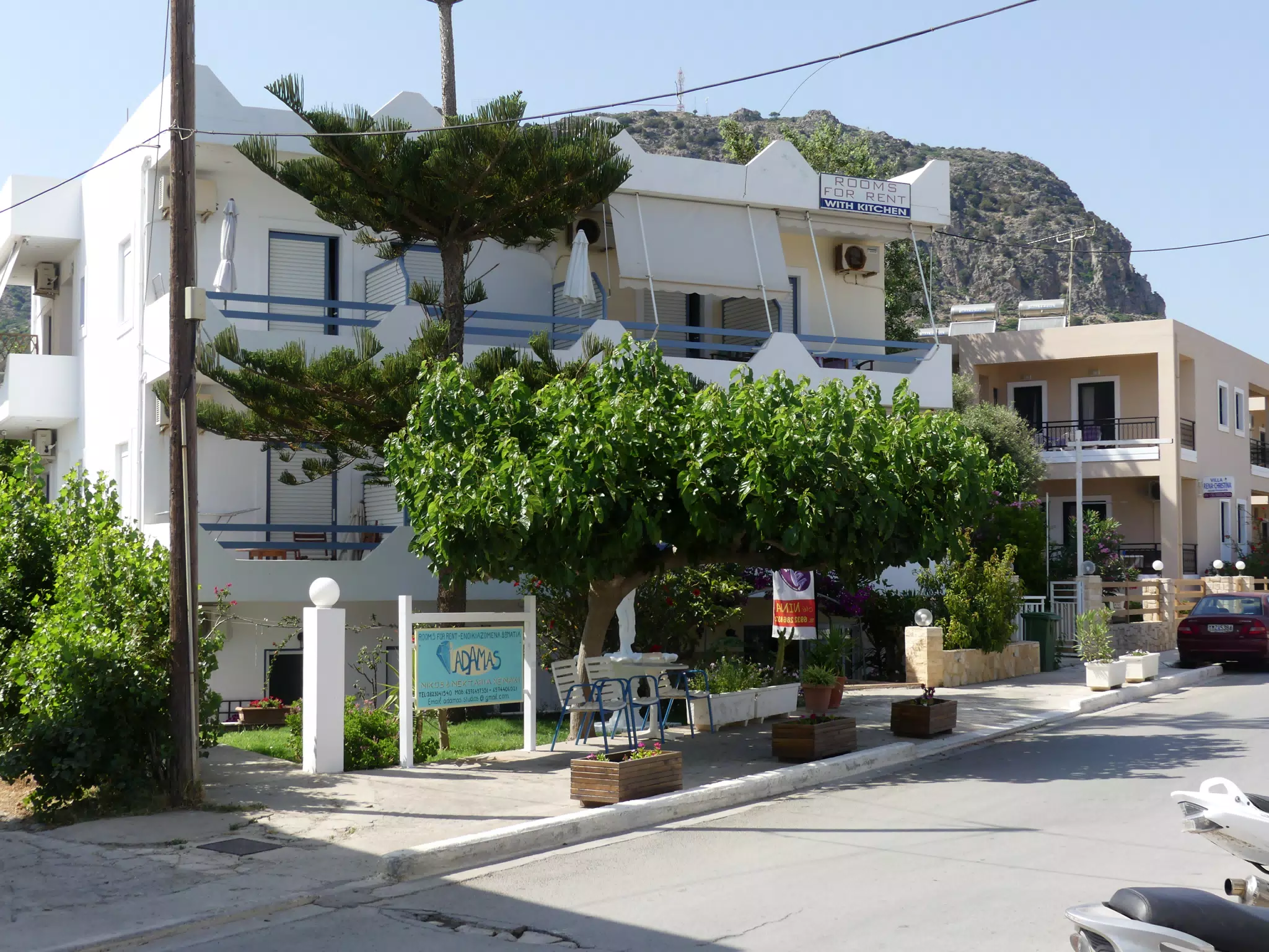 Adamas in Palaiochora