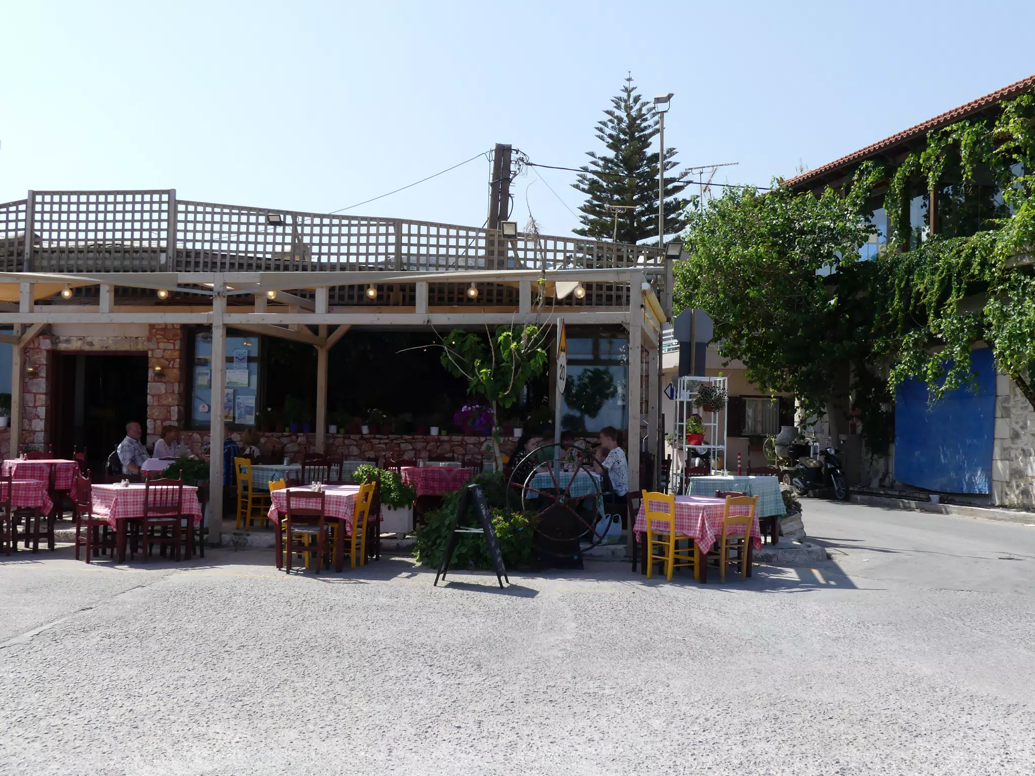 Cafe in Palaiochora