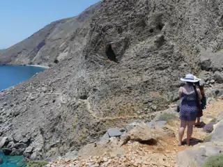 Girls on Glyka Nera Trail
