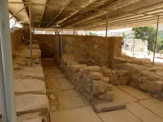 Excavations at Knossos