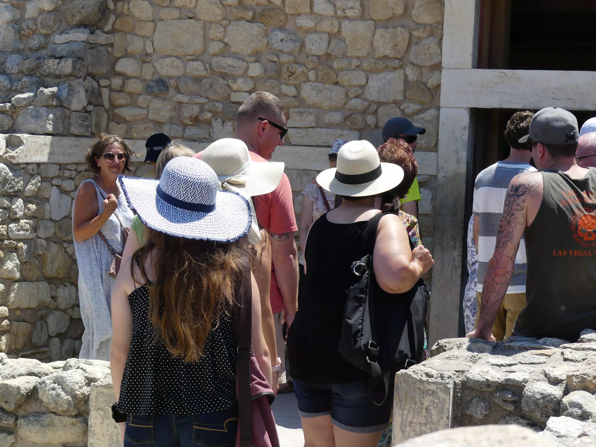 Girls in Line at Knossos