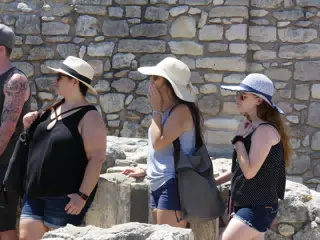 Dominica, Emily & Madeline in Knossos