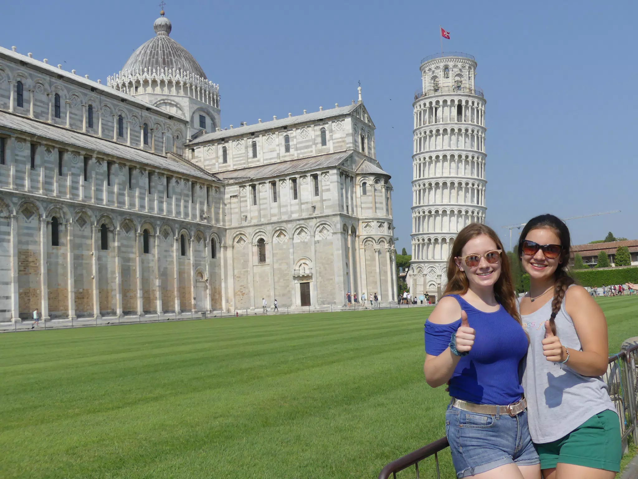 Grice Sisters Thumbs Up in Pisa