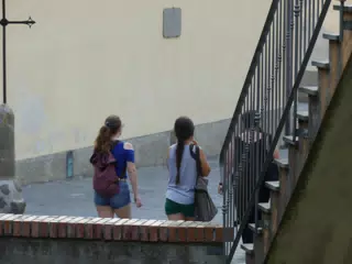 Girls Traveling