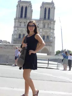 Brunette at Notre Dame in Paris