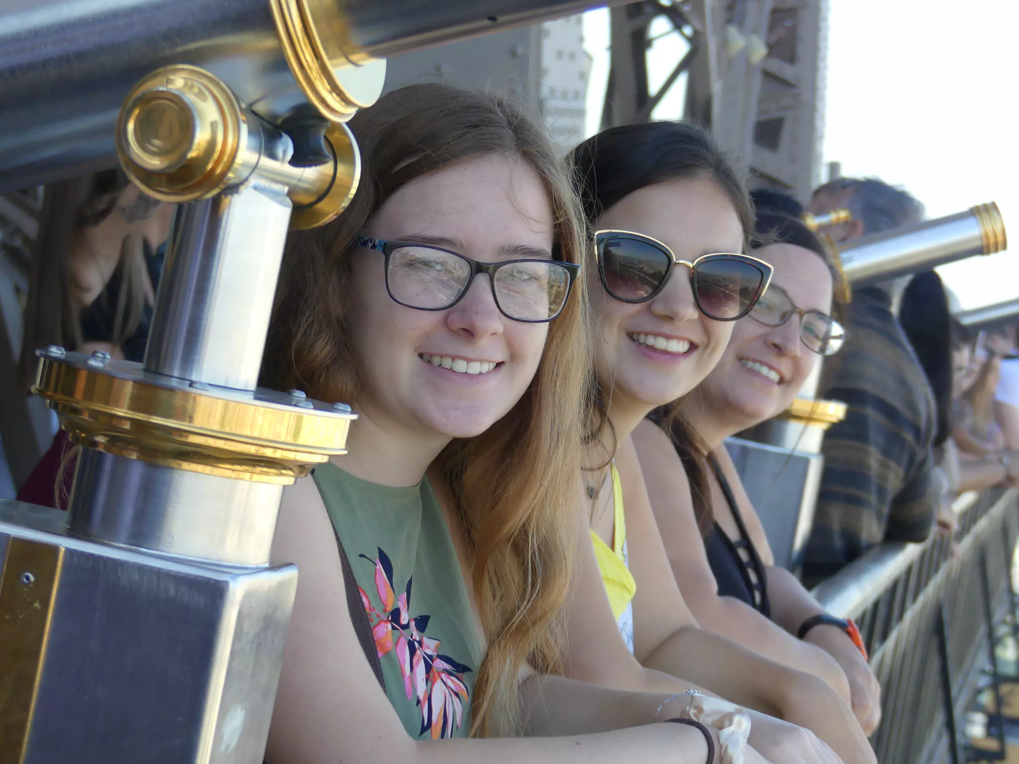 The GIrls on the Eiffel Tower Ledge