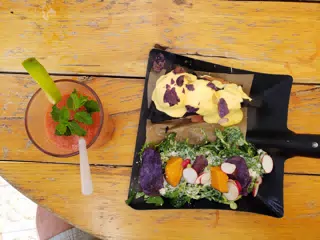 Breakfast at Brunch and Cake in Barcelona