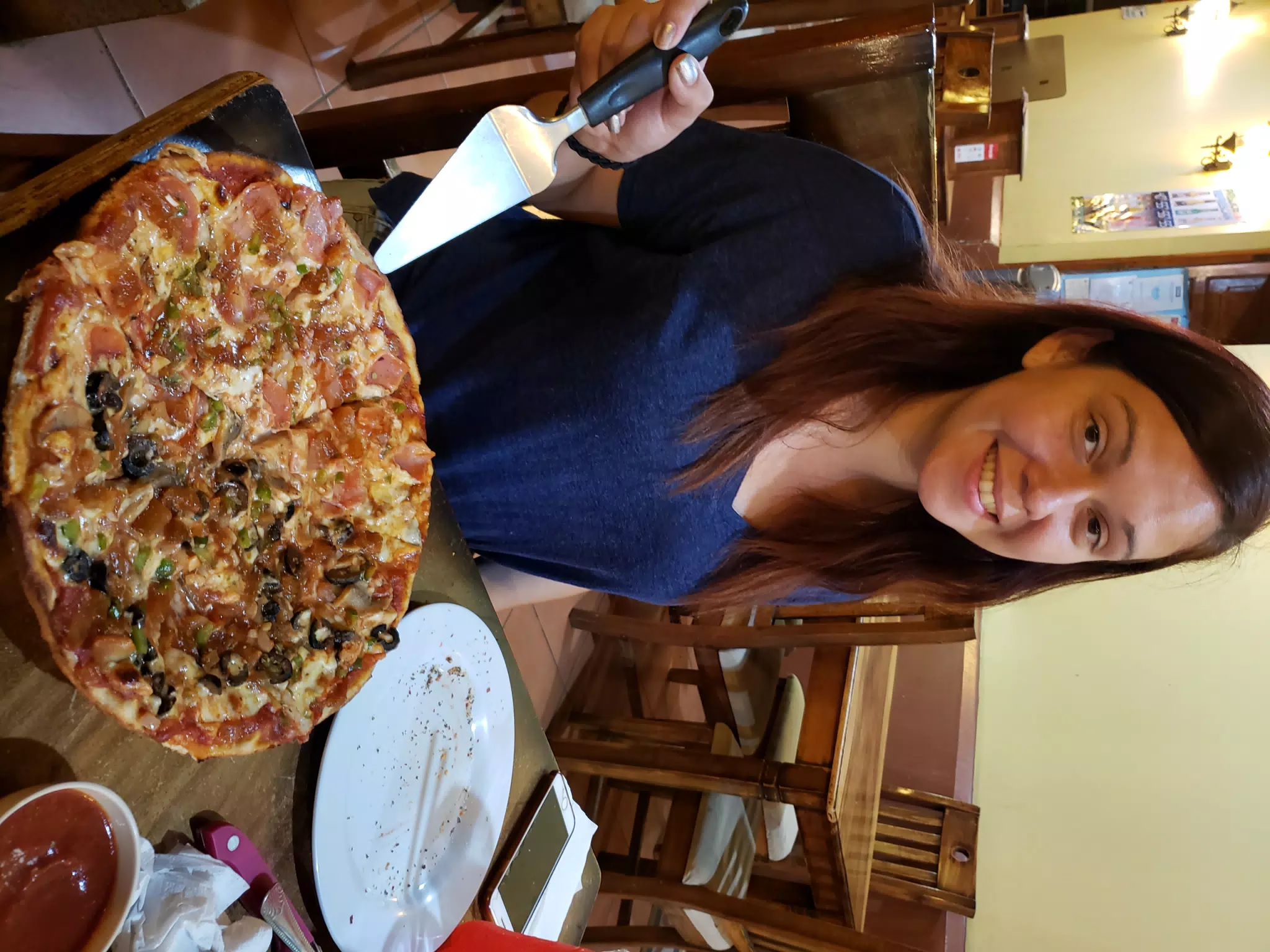 Rachel at Pizza Vale in Granada